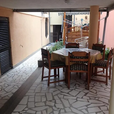 In With Sea View, Terrace, Air Conditioning, Wi-fi * Sveti Filip i Jakov