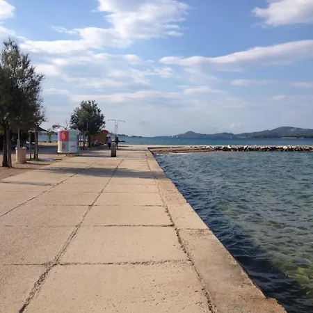 In With Sea View, Terrace, Air Conditioning, Wi-fi * Sveti Filip i Jakov